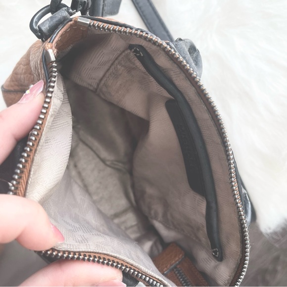 m i c h a e l k o r s - Picture 9 of 16